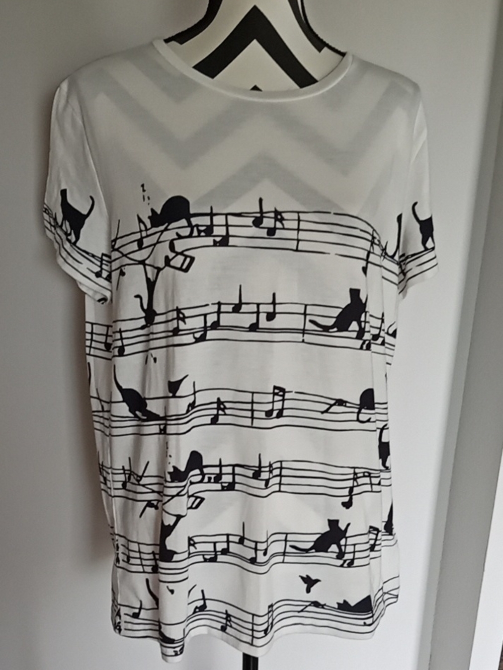 Singing Cat 2X Top